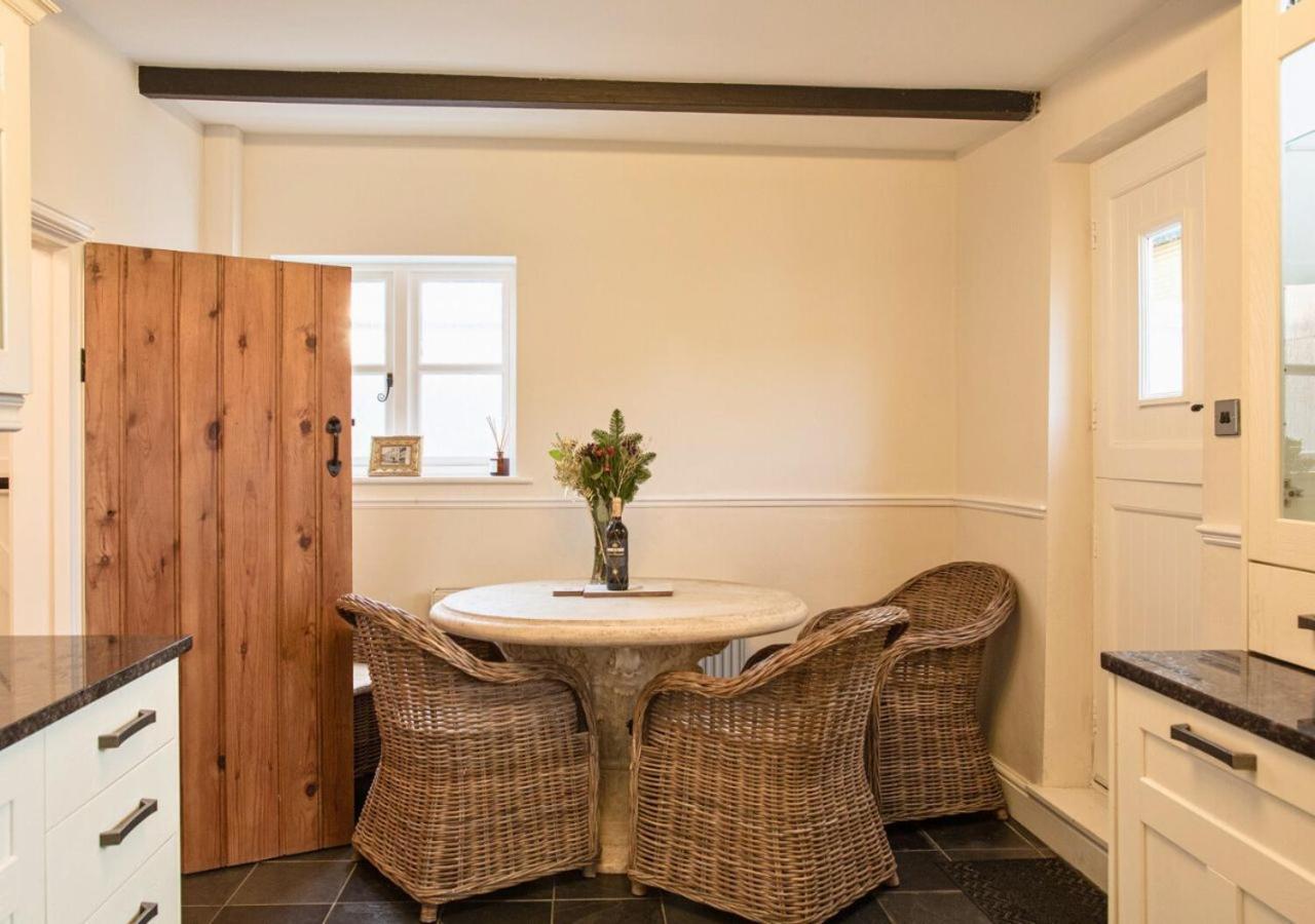 Вілла Charming 2 Bed House In Tewkesbury Centre Екстер'єр фото